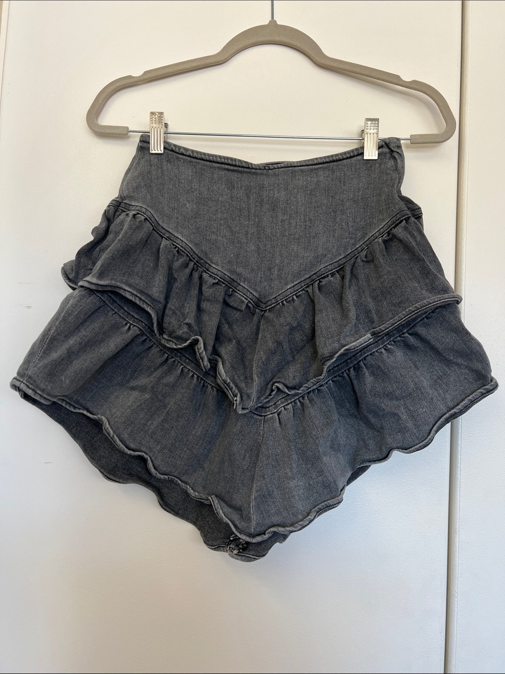 MOTHER Black Charcoal Ruffle Denim Skirt Asymmetrical Tiered